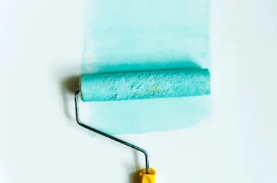 Peinture intérieure à Roche-des-Arnauds — murs, plafonds et boiseries